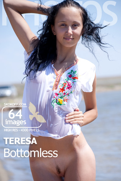 2012-06-02 Teresa - Bottomless  2912x4368